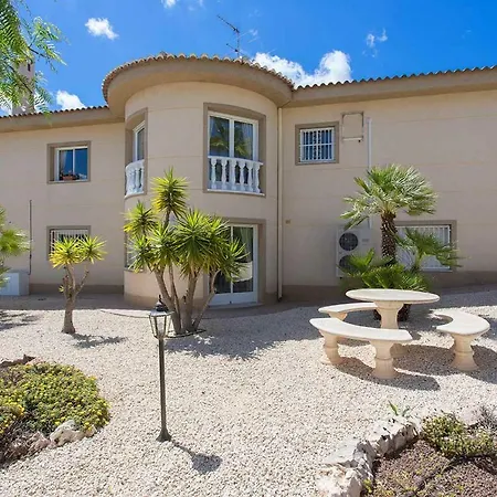 Ch Jupiter La Marquesa Holiday home